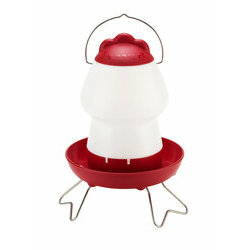 Distributeur d'eau pour poule par Feathers et Beaky